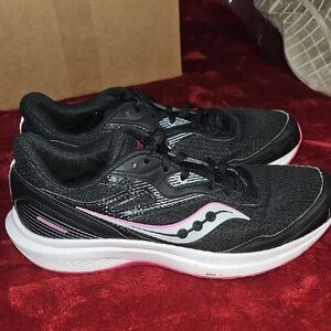 Saucony Women's Cohesion 16 running shoes Size 11